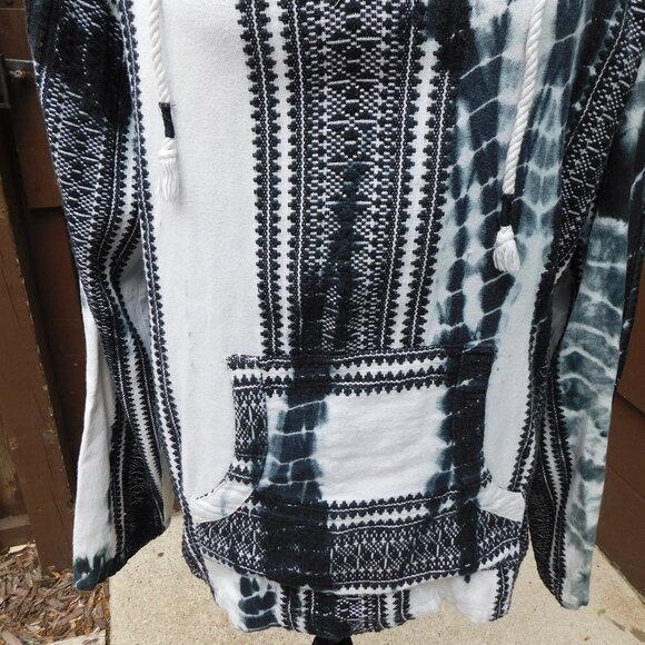 Beach by Exist XL B&W Embroidered Tie Dye Boho Hippie Hoodie Sweatshirt - Picture 3 of 4